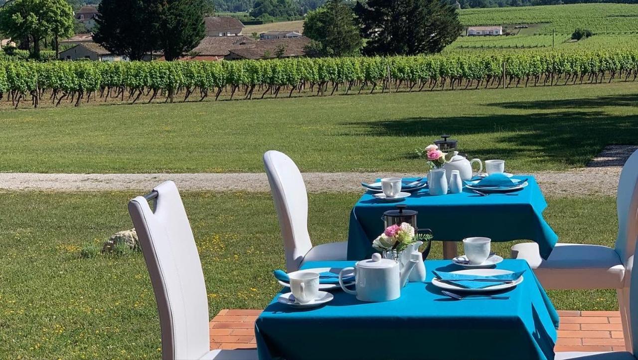 Les Grands Bois Bed & Breakfast Pomport Eksteriør bilde