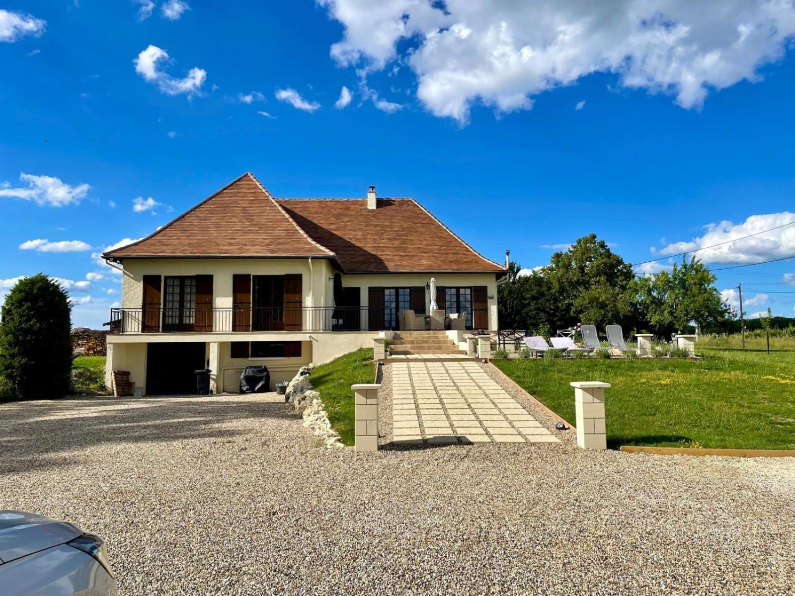 Les Grands Bois Bed & Breakfast Pomport Eksteriør bilde